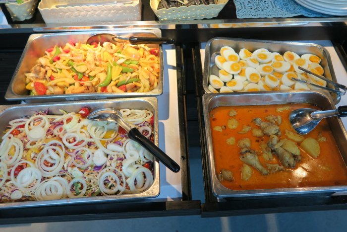 a lot of food
